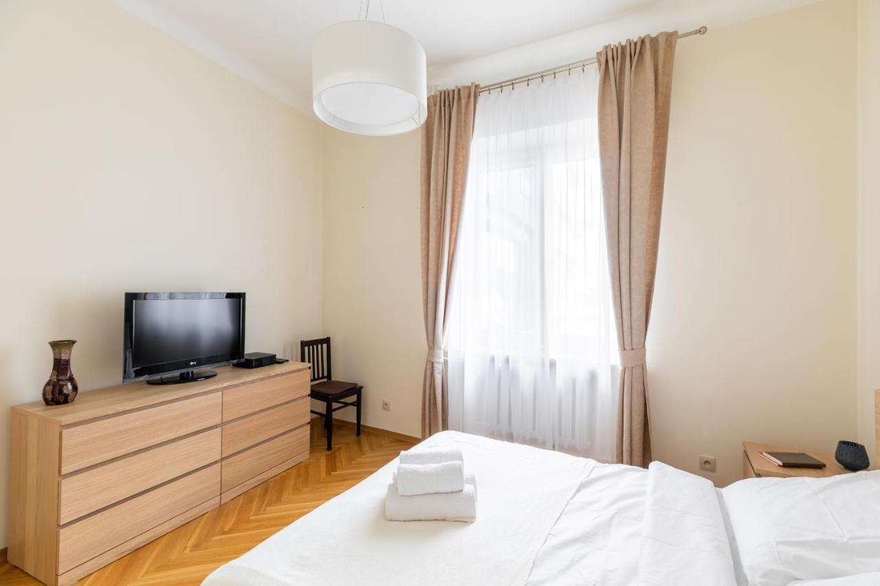 P&O Serviced Apartments Plac Konstytucji ワルシャワ エクステリア 写真