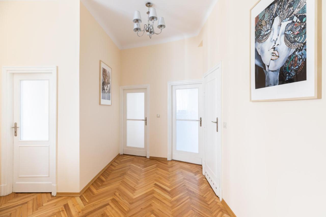 P&O Serviced Apartments Plac Konstytucji ワルシャワ エクステリア 写真