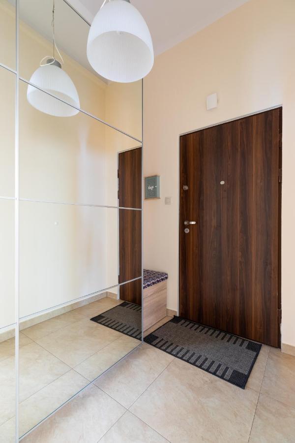 P&O Serviced Apartments Plac Konstytucji ワルシャワ エクステリア 写真