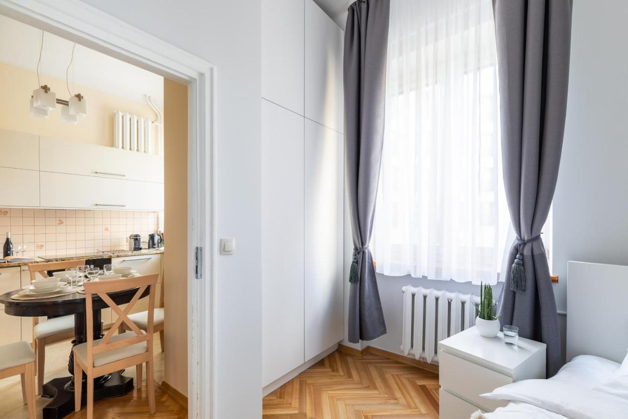 P&O Serviced Apartments Plac Konstytucji ワルシャワ エクステリア 写真